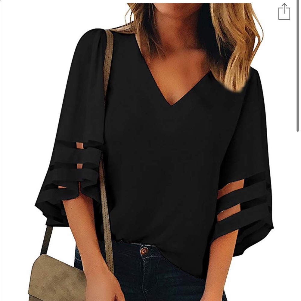 Women’s v-neck panel blouse 3/4 bell sleeve